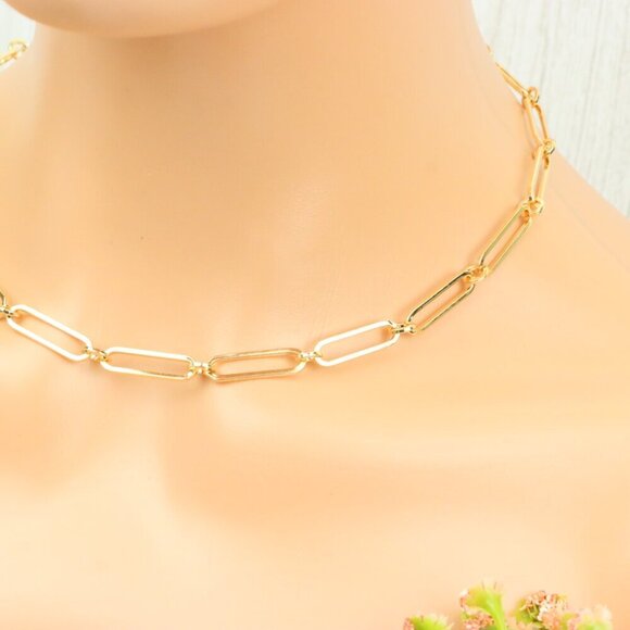 "Minimalist & Elegant Necklace Chain – Perfect for Women & Girls | UNVRC1573 - Picture 3 of 10